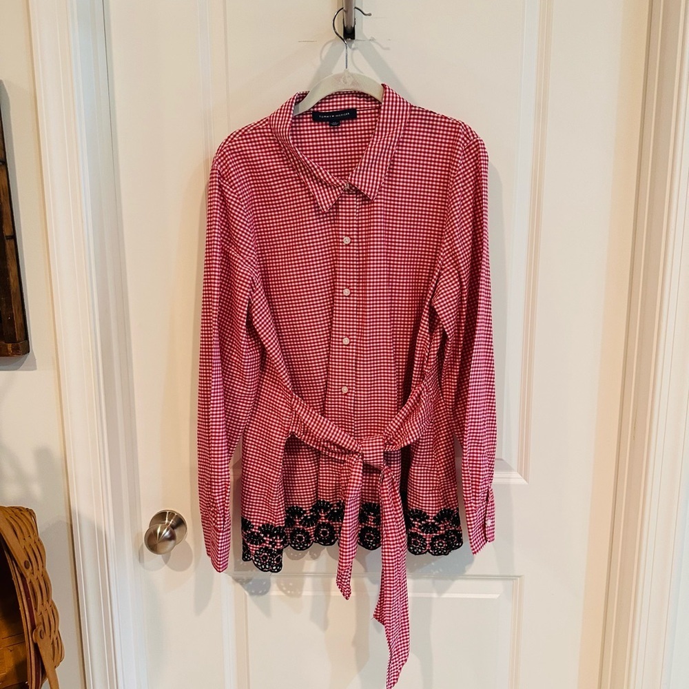 Tommy Hilfiger Red and White Gingham Tie-Waist Blouse with Black Lace Trim